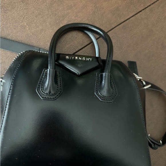Givenchy Antigona Box Leather Satchel - Picture 2 of 7